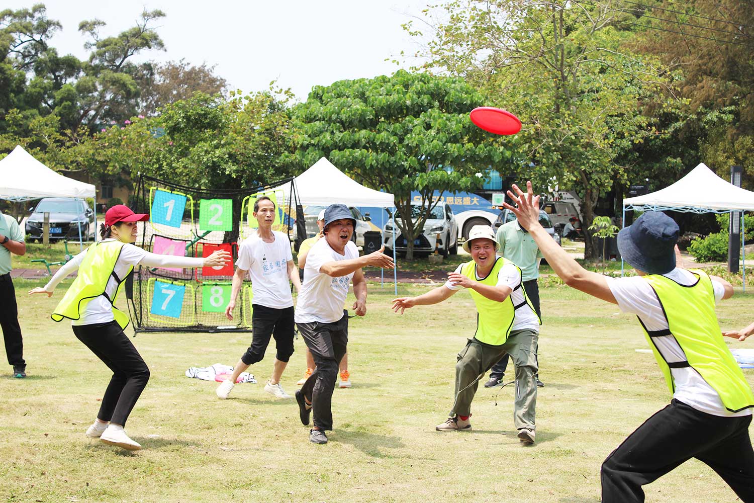 戶外運(yùn)動(dòng)系列：飛盤賦能主題團(tuán)建